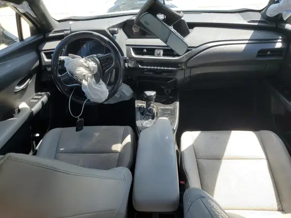 JTHY3JBH4K2014900 2019 LEXUS UX - Image 8