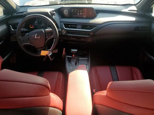 JTHY3JBH5K2000682 2019 LEXUS UX - Image 8