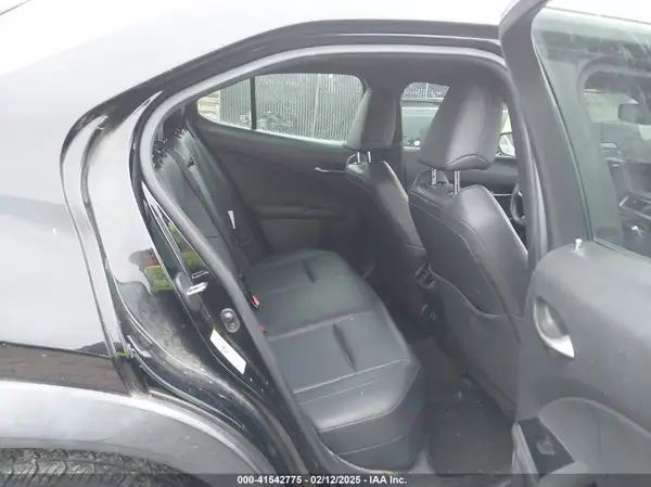 JTHY3JBH5K2001606 2019 LEXUS UX - Image 8