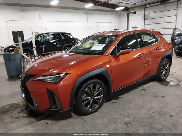JTHY3JBH5K2005350 2019 LEXUS UX - Image 2