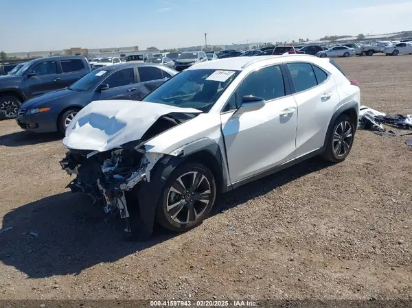 JTHY3JBH5K2015179 2019 LEXUS UX - Image 2