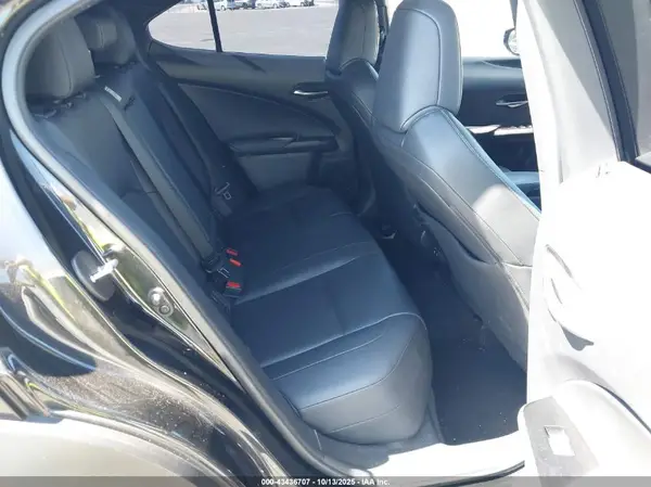 JTHY3JBH5K2019846 2019 LEXUS UX - Image 8