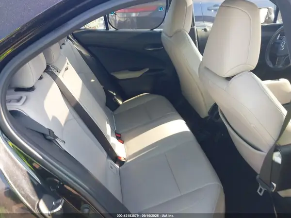 JTHY3JBH6K2002084 2019 LEXUS UX - Image 8