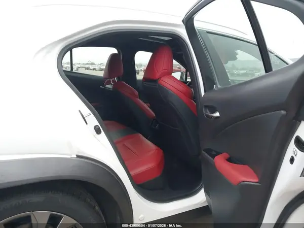 JTHY3JBH6K2003638 2019 LEXUS UX - Image 8