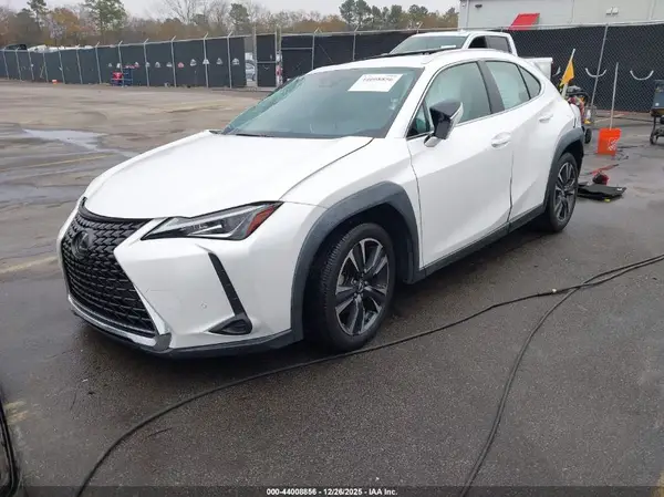 JTHY3JBH6K2007172 2019 LEXUS UX - Image 2