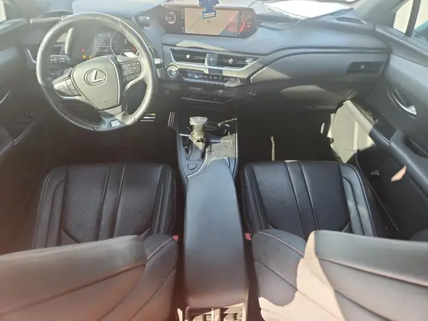 JTHY3JBH6K2008659 2019 LEXUS UX - Image 8