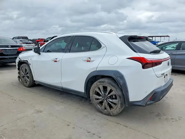 JTHY3JBH6K2010119 2019 LEXUS UX - Image 2