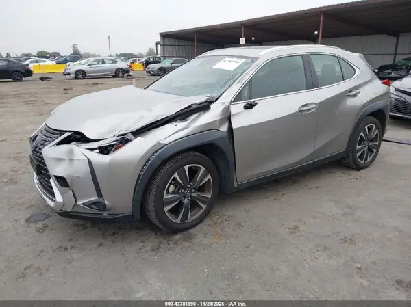 JTHY3JBH6K2015532 2019 LEXUS UX - Image 2