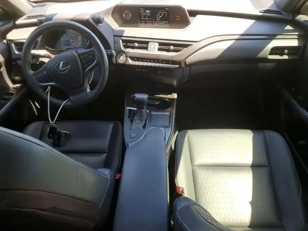 JTHY3JBH6K2017765 2019 LEXUS UX - Image 8
