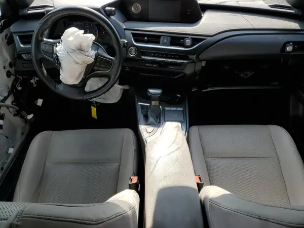 JTHY3JBH6K2019953 2019 LEXUS UX - Image 8