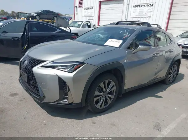JTHY3JBH7K2017242 2019 LEXUS UX - Image 2