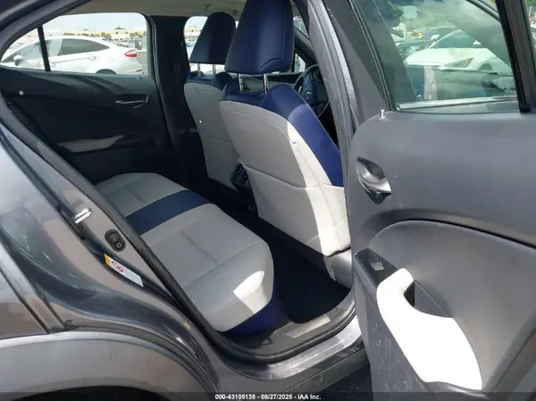 JTHY3JBH8K2005942 2019 LEXUS UX - Image 8