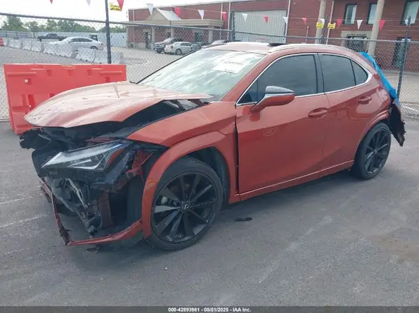 JTHY3JBH8K2007240 2019 LEXUS UX - Image 2