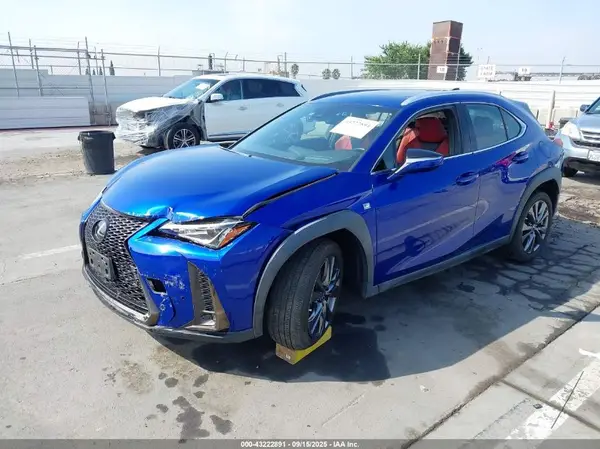 JTHY3JBH8K2008257 2019 LEXUS UX - Image 2