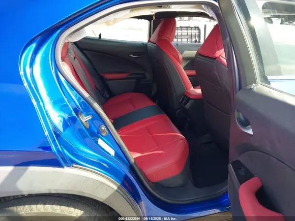 JTHY3JBH8K2008257 2019 LEXUS UX - Image 8