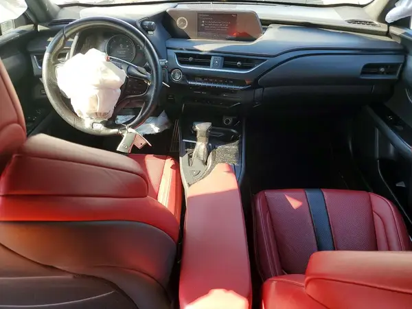 JTHY3JBH8K2019985 2019 LEXUS UX - Image 8