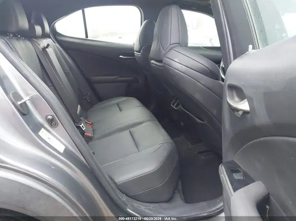 JTHY3JBH9K2004704 2019 LEXUS UX - Image 8