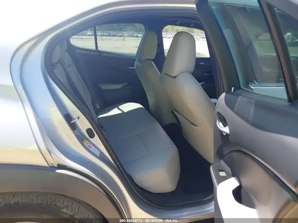 JTHY3JBH9K2004783 2019 LEXUS UX - Image 8