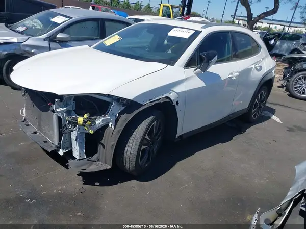 JTHY3JBH9K2018005 2019 LEXUS UX - Image 2