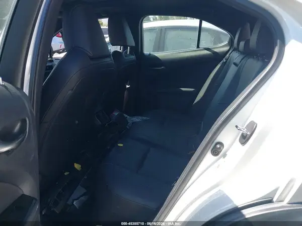 JTHY3JBH9K2018005 2019 LEXUS UX - Image 8
