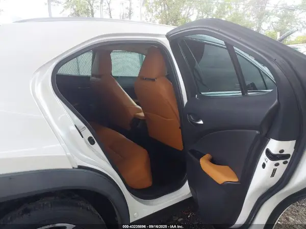 JTHY3JBHXK2015324 2019 LEXUS UX - Image 8