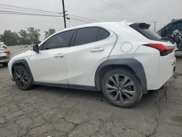 JTHY3JBHXK2016540 2019 LEXUS UX - Image 2