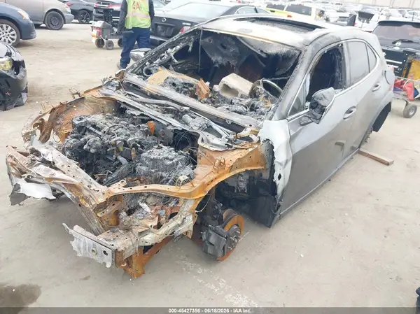 JTHY3JBHXK2016988 2019 LEXUS UX - Image 2