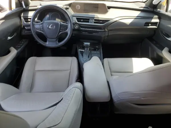 JTHY3JBHXK2017333 2019 LEXUS UX - Image 8
