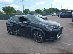 JTHY3JBHXK2019048 2019 LEXUS UX