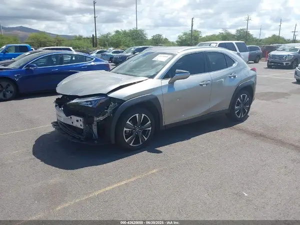 JTHY6JBH0K2009085 2019 LEXUS UX - Image 2