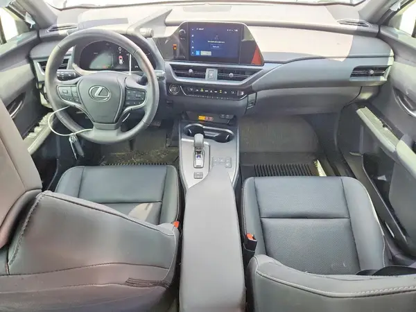 JTHYBJAH0S2018821 2025 LEXUS UX - Image 8