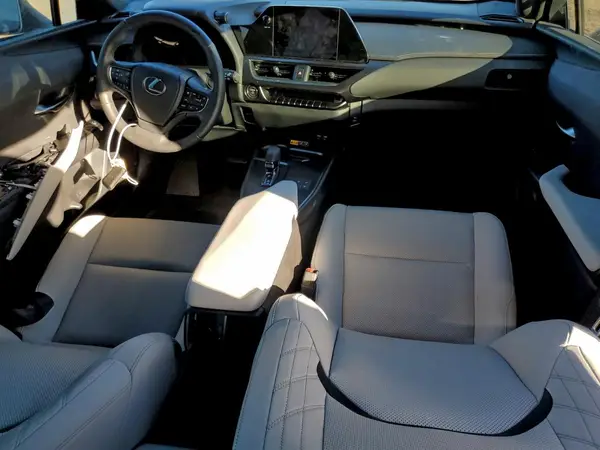 JTHYBJAH1S2028015 2025 LEXUS UX - Image 8