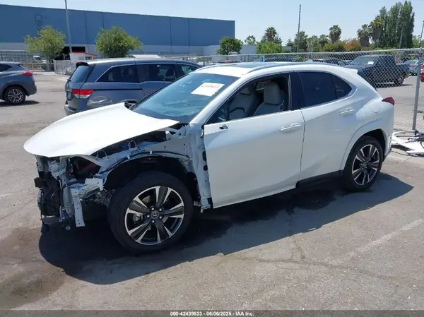 JTHYBJAH8S2014645 2025 LEXUS UX - Image 2