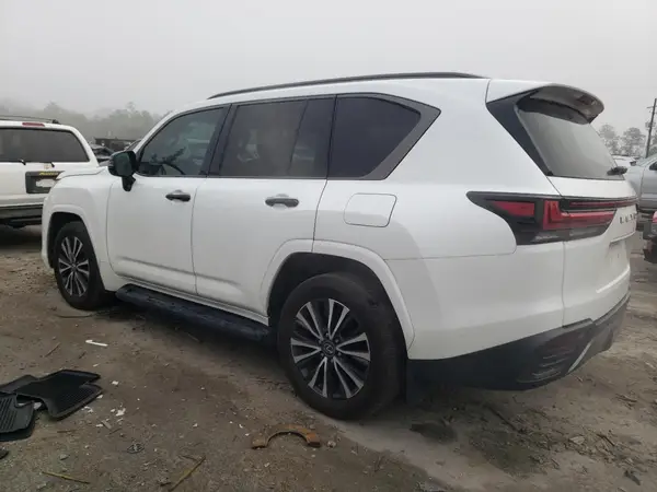 JTJAB7CX3P4027371 2023 LEXUS LX - Image 2