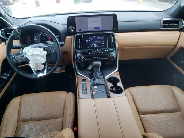 JTJAB7CX3P4027371 2023 LEXUS LX - Image 8