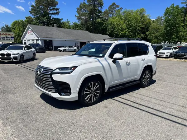 JTJAB7CX3P4027628 2023 LEXUS LX - Image 2