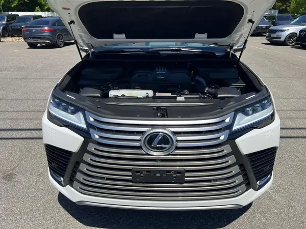 JTJAB7CX3P4027628 2023 LEXUS LX - Image 8
