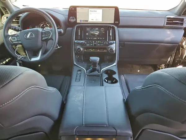 JTJAB7CX9R4057218 2024 LEXUS LX - Image 8