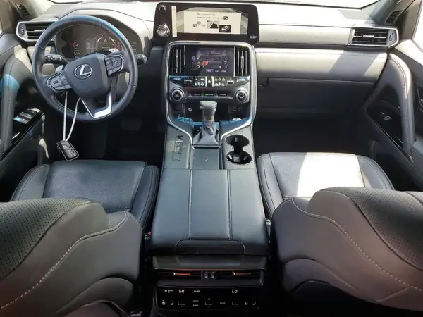 JTJAB7CXXR4052240 2024 LEXUS LX - Image 8