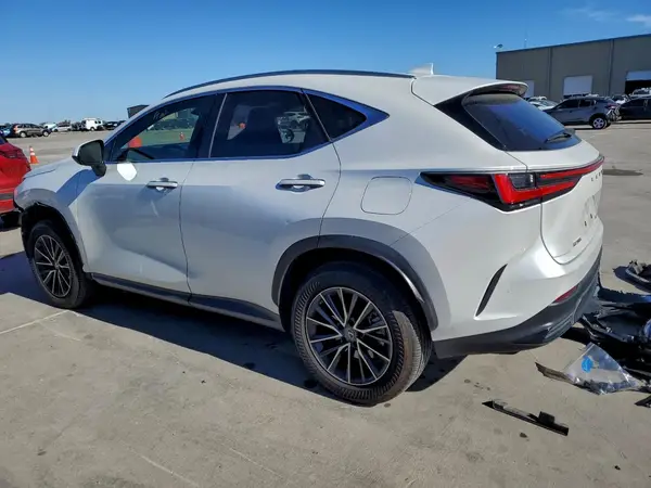 JTJADCAZ8N2000182 2022 LEXUS NX - Image 2