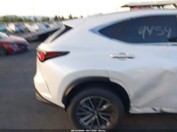 JTJADCAZ8R2013651 2024 LEXUS NX - Image 8