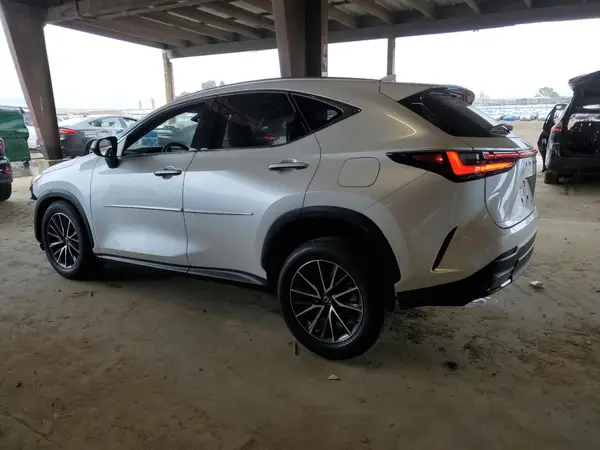 JTJADCEZ6N5000495 2022 LEXUS NX - Image 2