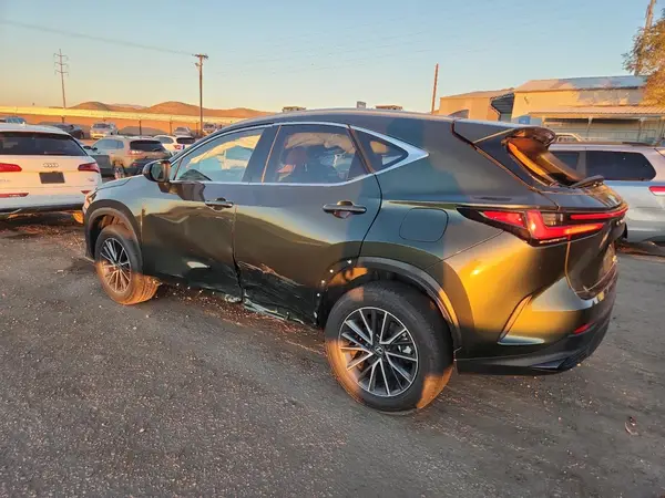 JTJAGCEZ2R2014389 2024 LEXUS NX - Image 2
