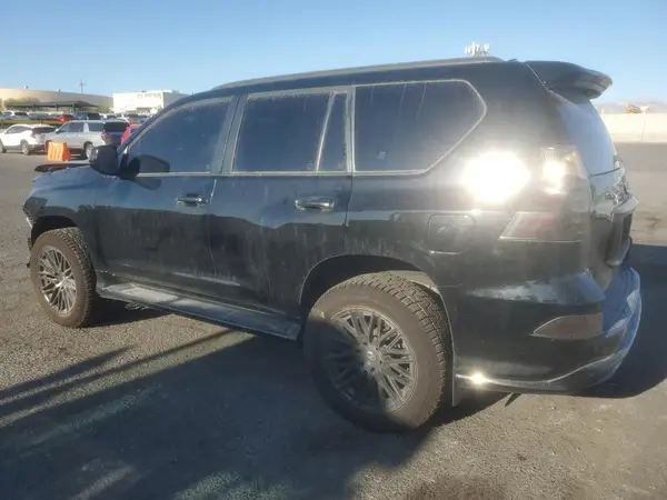 JTJAM7BX0L5256803 2020 LEXUS GX - Image 2