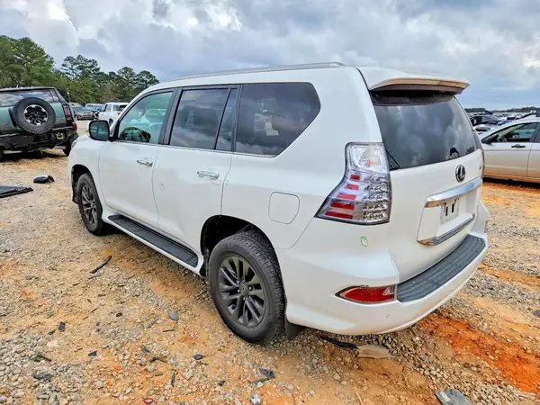 JTJAM7BX0L5258504 2020 LEXUS GX - Image 2