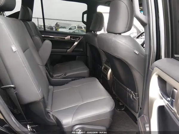 JTJAM7BX0L5260902 2020 LEXUS GX - Image 8