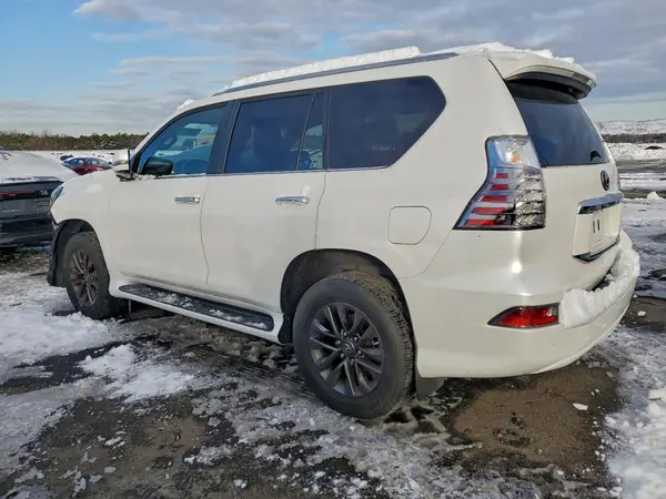 JTJAM7BX0M5269147 2021 LEXUS GX - Image 2