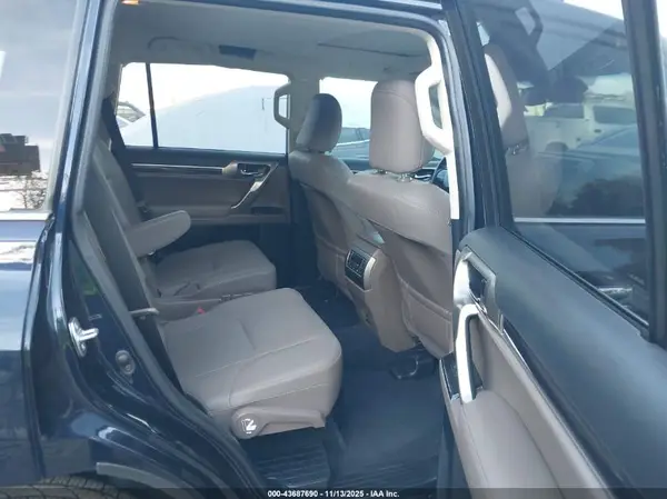 JTJAM7BX0M5295098 2021 LEXUS GX - Image 8