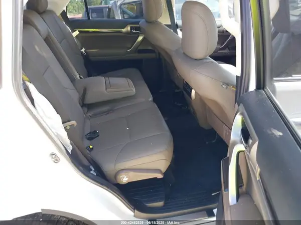 JTJAM7BX0M5302132 2021 LEXUS GX - Image 8