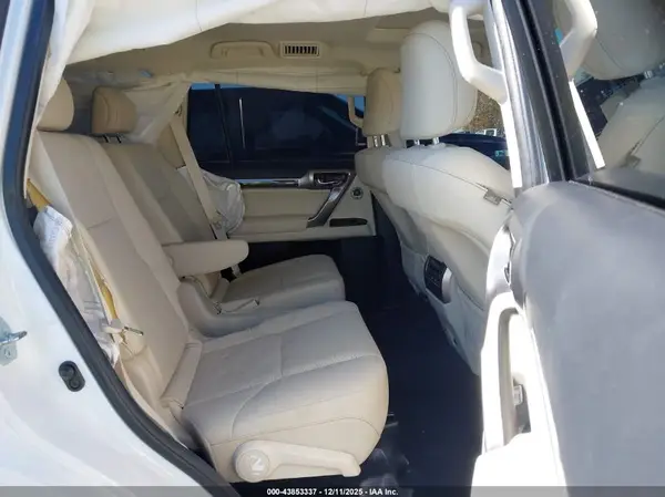 JTJAM7BX0N5334757 2022 LEXUS GX - Image 8